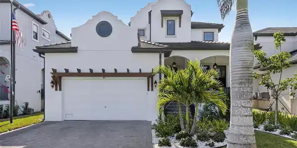 1128 SEAGRAPE DRIVE