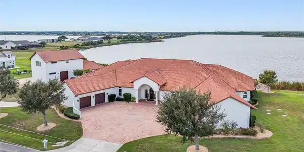 3215 GULF CITY ROAD