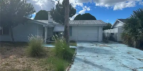 9741 SCENIC DRIVE