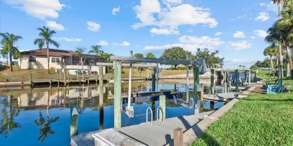367 ENGLEWOOD ISLES PARKWAY