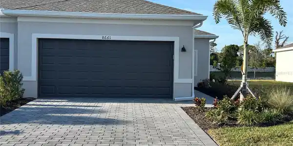 8661 SEASALT LOOP