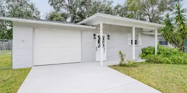 835 5TH STREET