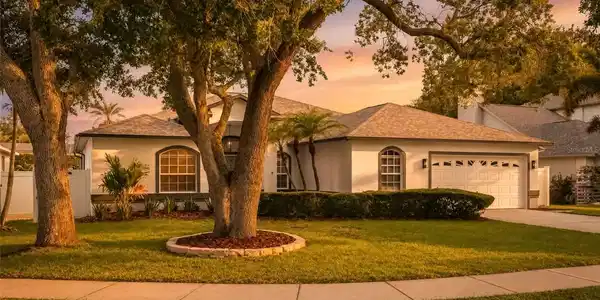 9238 SEA OAKS COURT