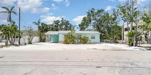 5026 CALLE MINORGA