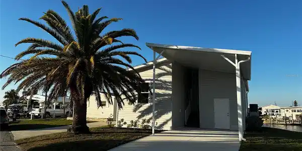 529 IDEAL PLACE