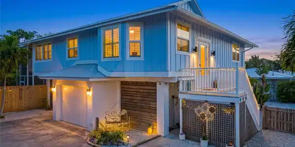 417 POINSETTIA ROAD