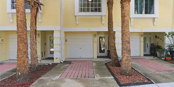 117 BRENT CIRCLE