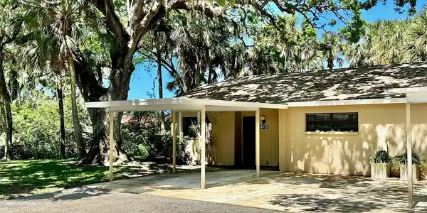 4713 VILLAGE GARDENS