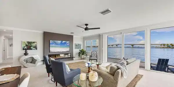 226 GOLDEN GATE POINT