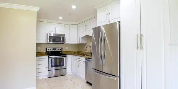 Image 4 Image 4