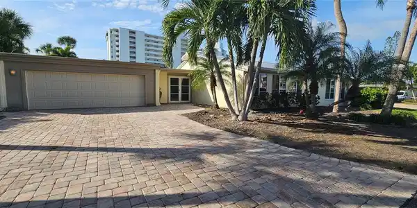 108 WHISPERING SANDS DRIVE