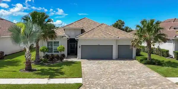 25121 GOLDEN FERN DRIVE