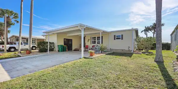 2100 KINGS HIGHWAY