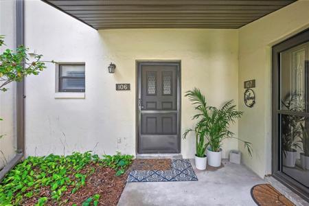 1637 SE PARADISE CIRCLE
