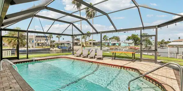 4087 GULF COAST DRIVE