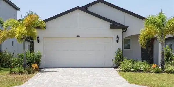 1424 SUNSET PRESERVE WAY