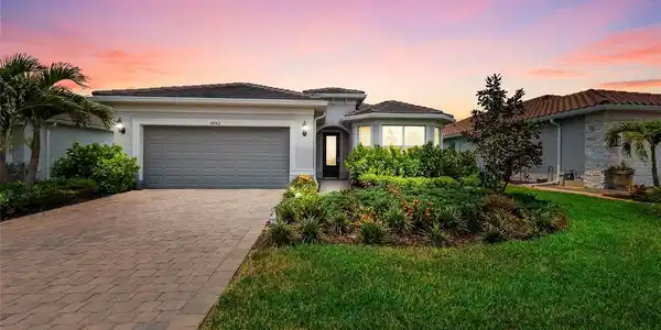 9982 BEACHWALK DRIVE
