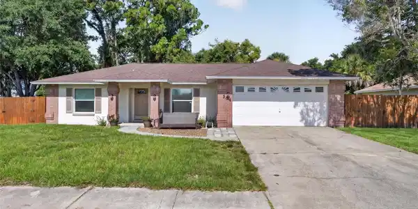 504 SANDPIPER COURT