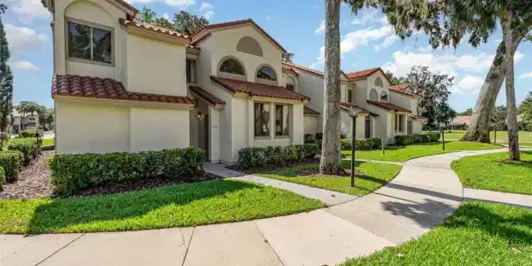 1051 COUNTRY CLUB DRIVE