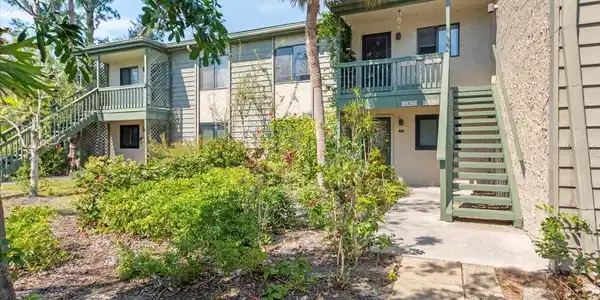 1519 PELICAN POINT DRIVE