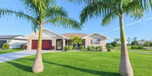 7 OAKLAND HILLS COURT