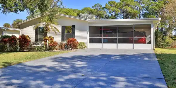 153 APACHE COURT