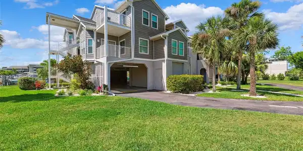 5712 BISCAYNE COURT