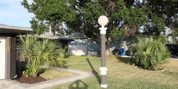 Image 4 Image 4