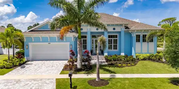 638 MANNS HARBOR DRIVE