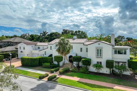 1102 PALM VIEW AVENUE