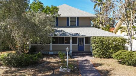 610 19TH STREET W