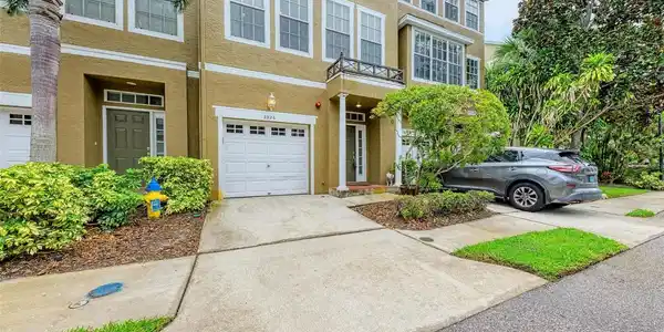 2926 BAYSHORE POINTE DRIVE