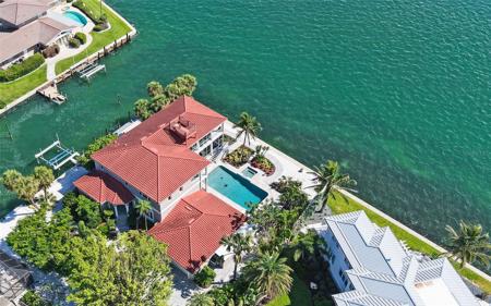 585 GUNWALE LANE