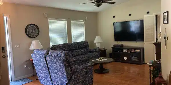 Image 4 Image 4