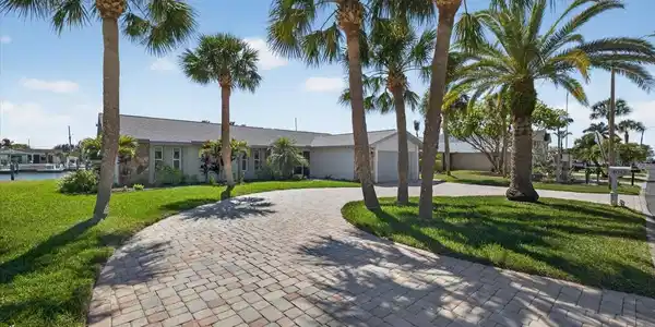 4042 PERRY PLACE