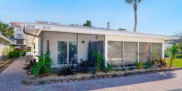 1214 MOONMIST CIRCLE