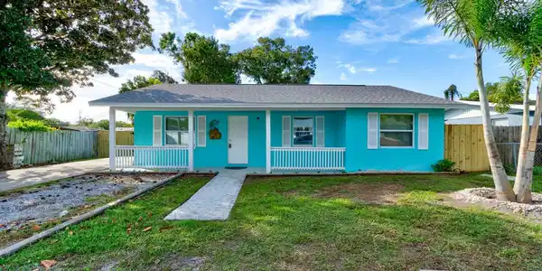 404 ADELE STREET