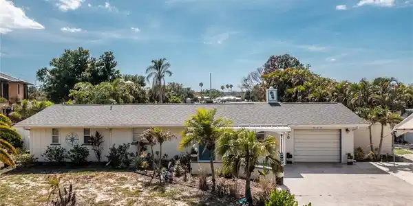 625 SANDPIPER LANE