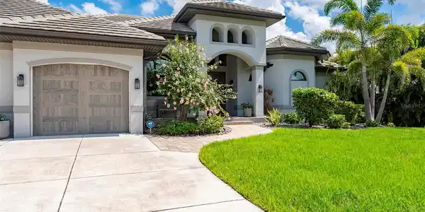 25462 SHORE DRIVE