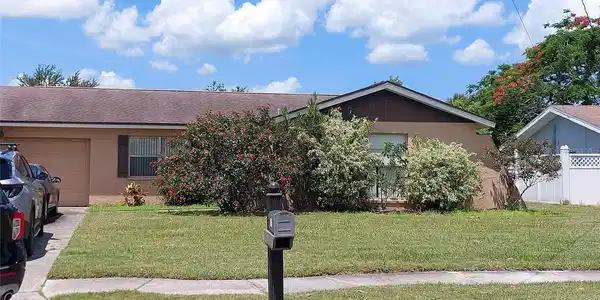 432 FLAMINGO DRIVE