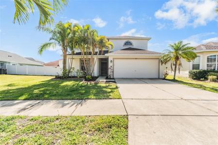 419 STONE BRIAR DRIVE