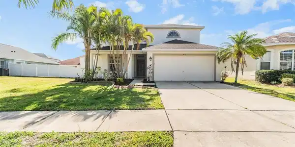 419 STONE BRIAR DRIVE