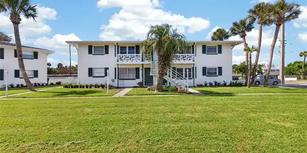 1800 S PALMETTO AVENUE