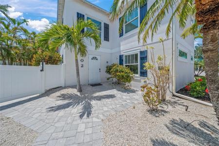302 and 304 CANAL ROAD