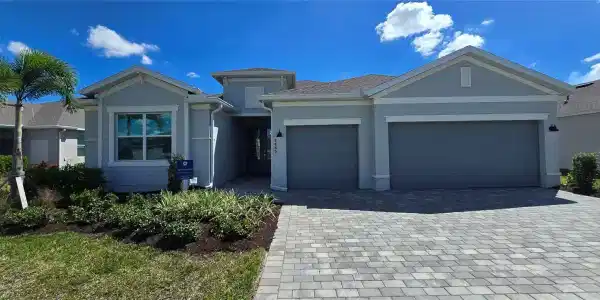 8885 COCO BAY BOULEVARD