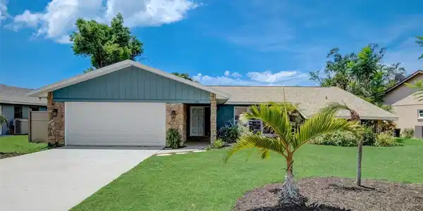 1330 PINEBROOK WAY