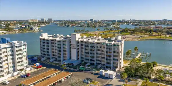450 TREASURE ISLAND CAUSEWAY