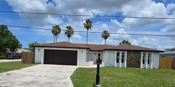 8607 LONGBOAT LANE