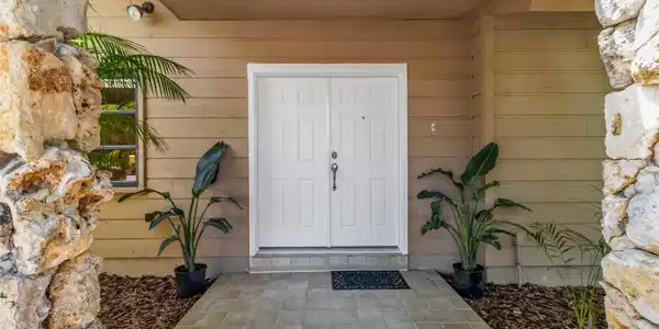 Image 4 Image 4