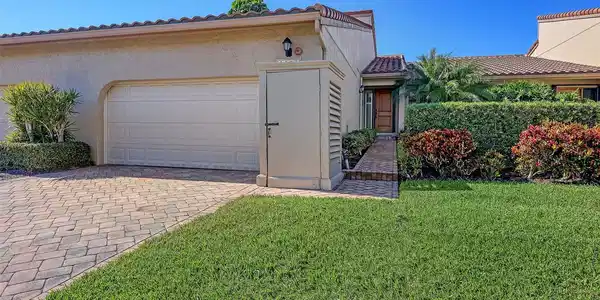 2367 HARBOUR OAKS DRIVE